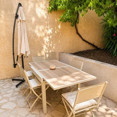 Сasa de vacaciones Casa Candie Private Garden 3 Bedrooms 6 People *