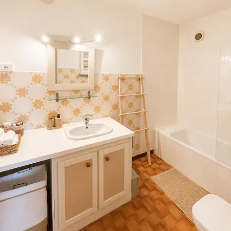 Casa Candie Private Garden 3 Bedrooms 6 People Сasa de vacaciones